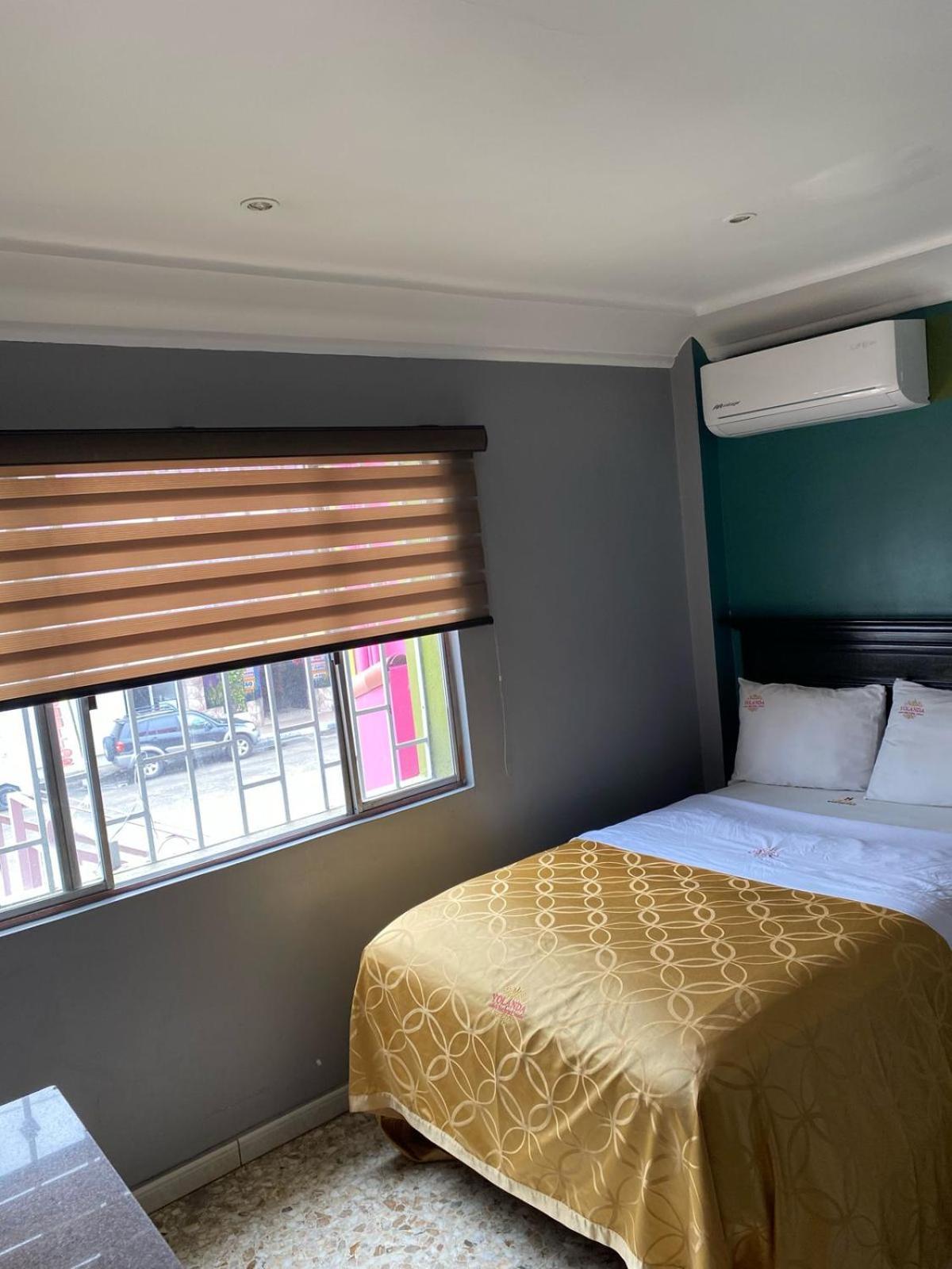 Hotel Yolanda Тихуана Екстериор снимка
